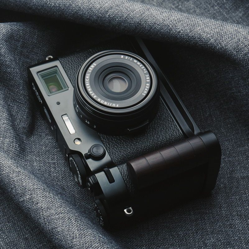 Round Fuji X100VI Grip KC Design - iWoodStore