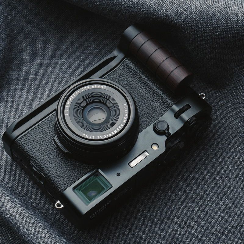Round Fuji X100VI Grip KC Design - iWoodStore