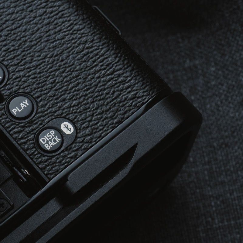 Round Fuji X100VI Grip KC Design - iWoodStore