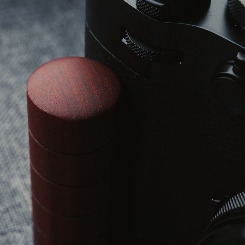 Round Fuji X100VI Grip KC Design - iWoodStore