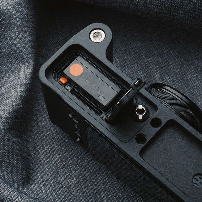 Round Fuji X100VI Grip KC Design - iWoodStore