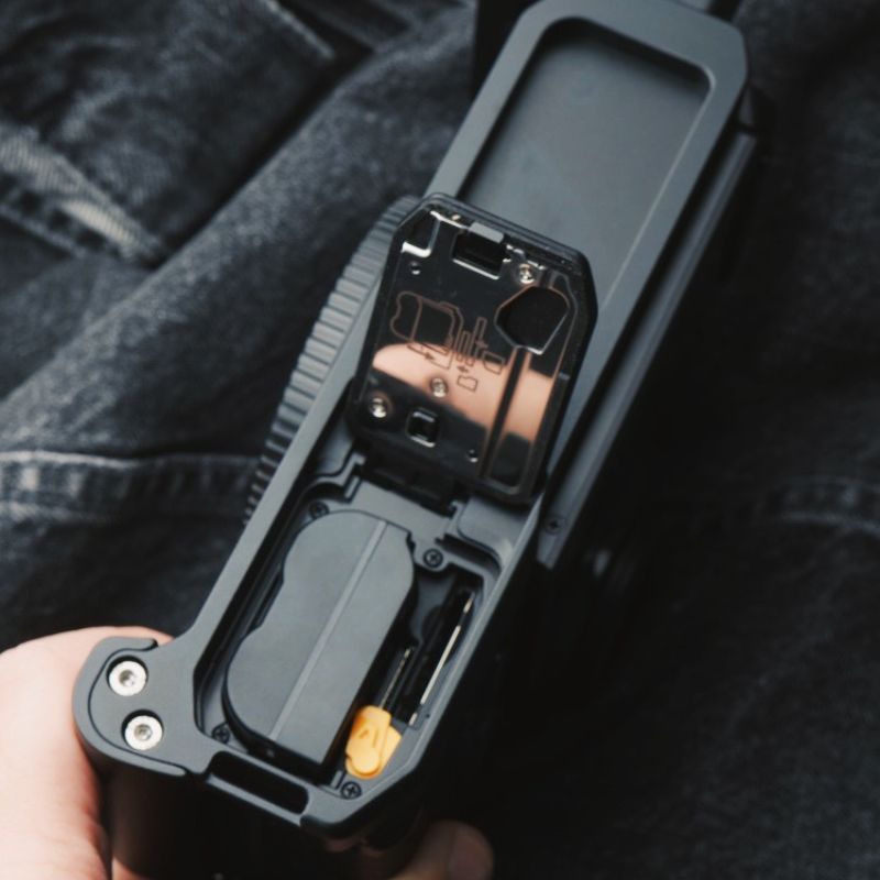 Slim Nikon ZF Grip - iWoodStore