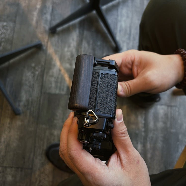 Slim Nikon ZF Grip - iWoodStore