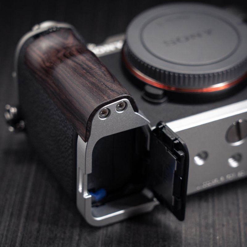 Sony A7C2 A7CR Grip YW Design - iWoodStore