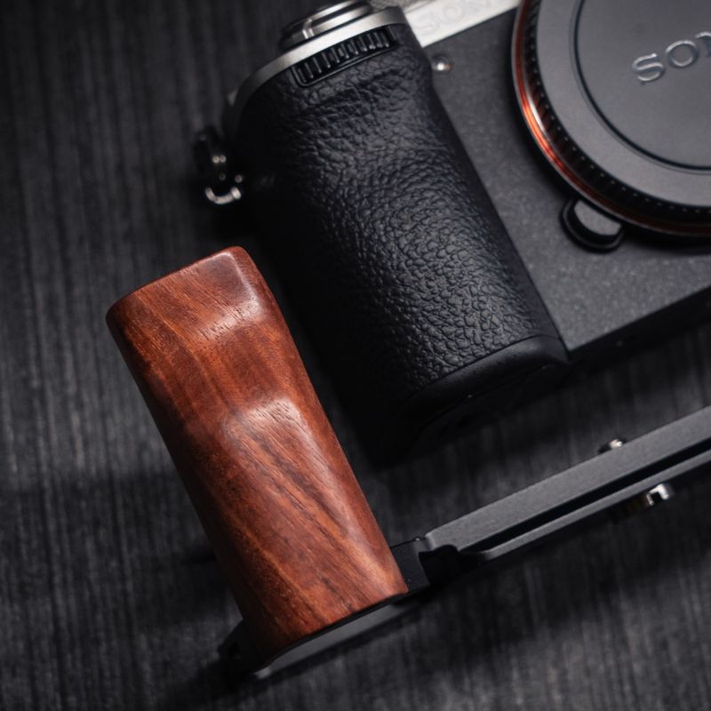 Sony A7C2 A7CR Grip YW Design - iWoodStore