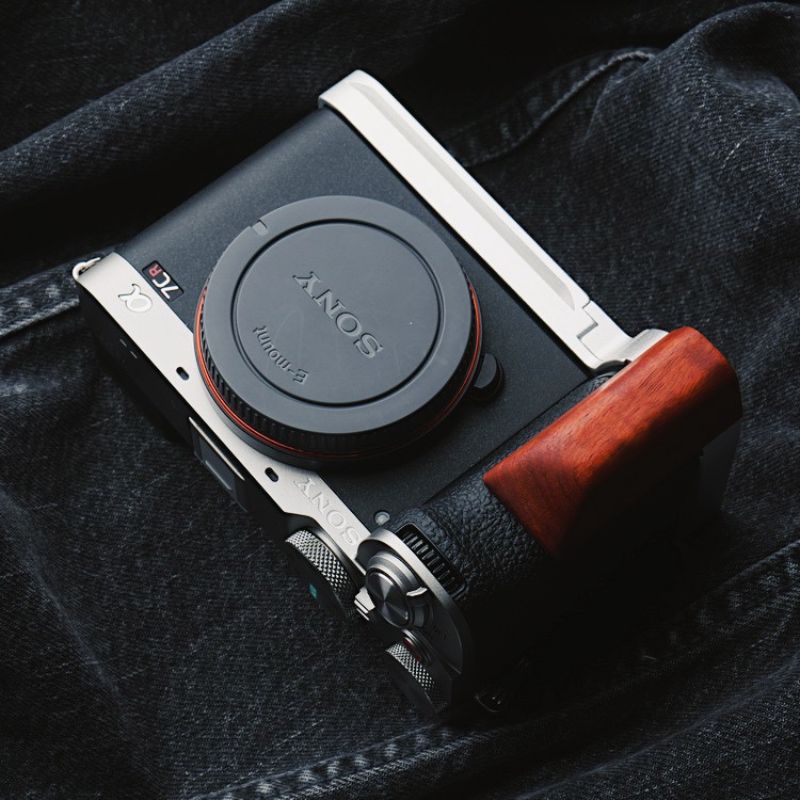 Sony A7CII Grip Second Generation (A7C2 A7CR) - iWoodStore