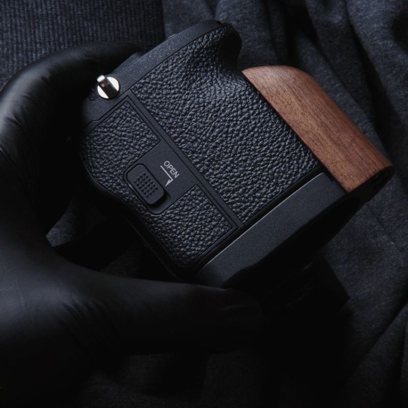 Sony Alpha 7 M4 A7R5 (A7M4) Hand Grip - iWoodStore