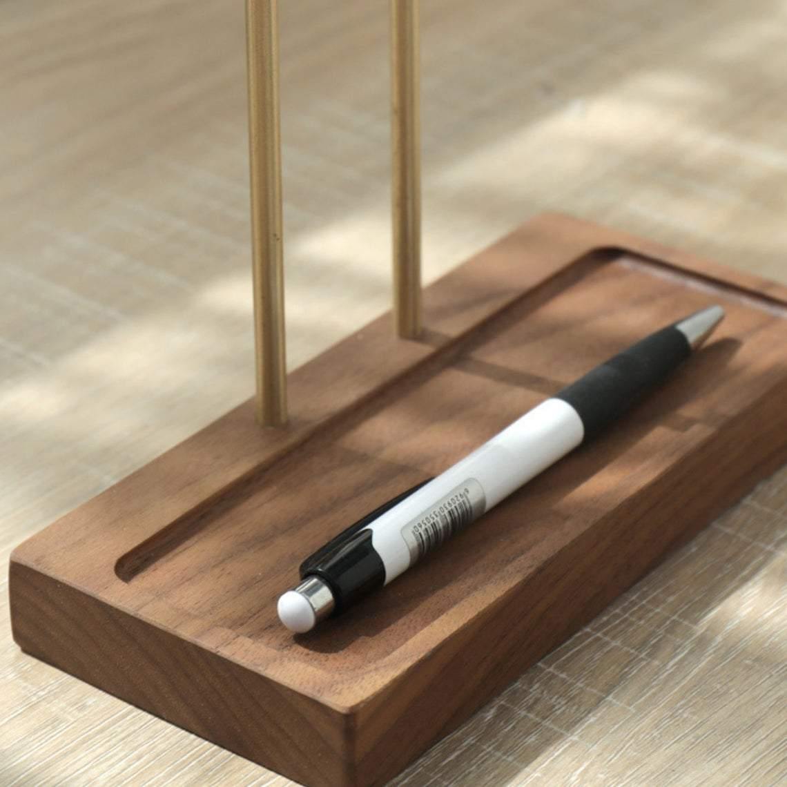 Stylish Earphone Stand with USB Ports - iWoodStore