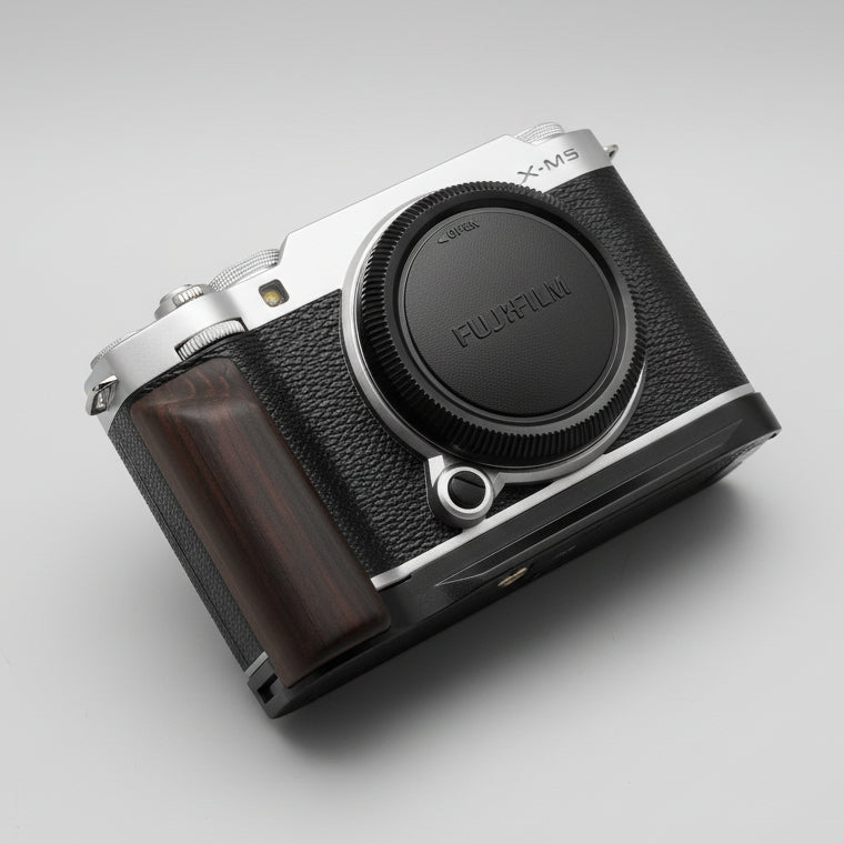 Wooden Fuji X - M5 Grip KC Design (XM5) - iWoodStore