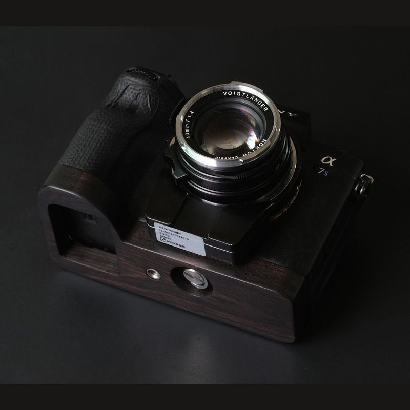 Wooden Handle Grip for Sony A7R5 A7M4 A7R4 A7S3 A9M2 A1 - iWoodStore
