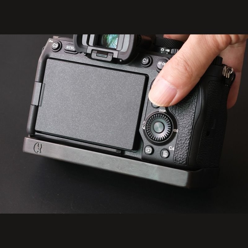 Wooden Handle Grip for Sony A7R5 A7M4 A7R4 A7S3 A9M2 A1 - iWoodStore