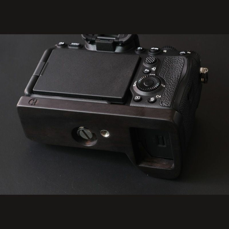 Wooden Handle Grip for Sony A7R5 A7M4 A7R4 A7S3 A9M2 A1 - iWoodStore
