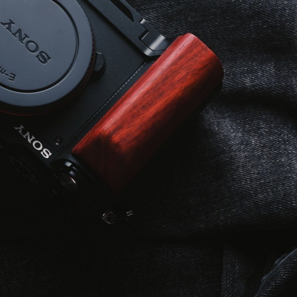 Wooden Sony A7C Camera Hand Grip - iWoodStore