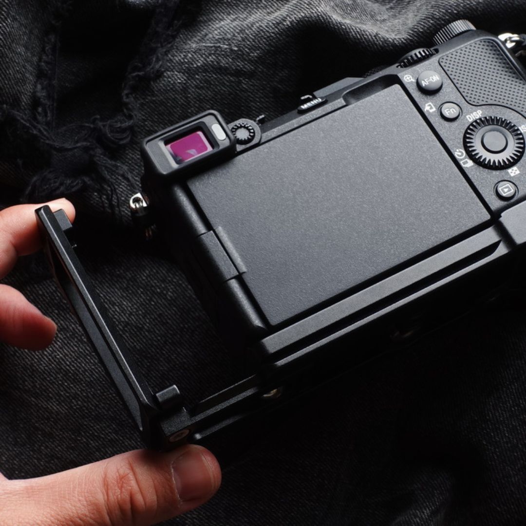 Wooden Sony A7C Camera Hand Grip - iWoodStore