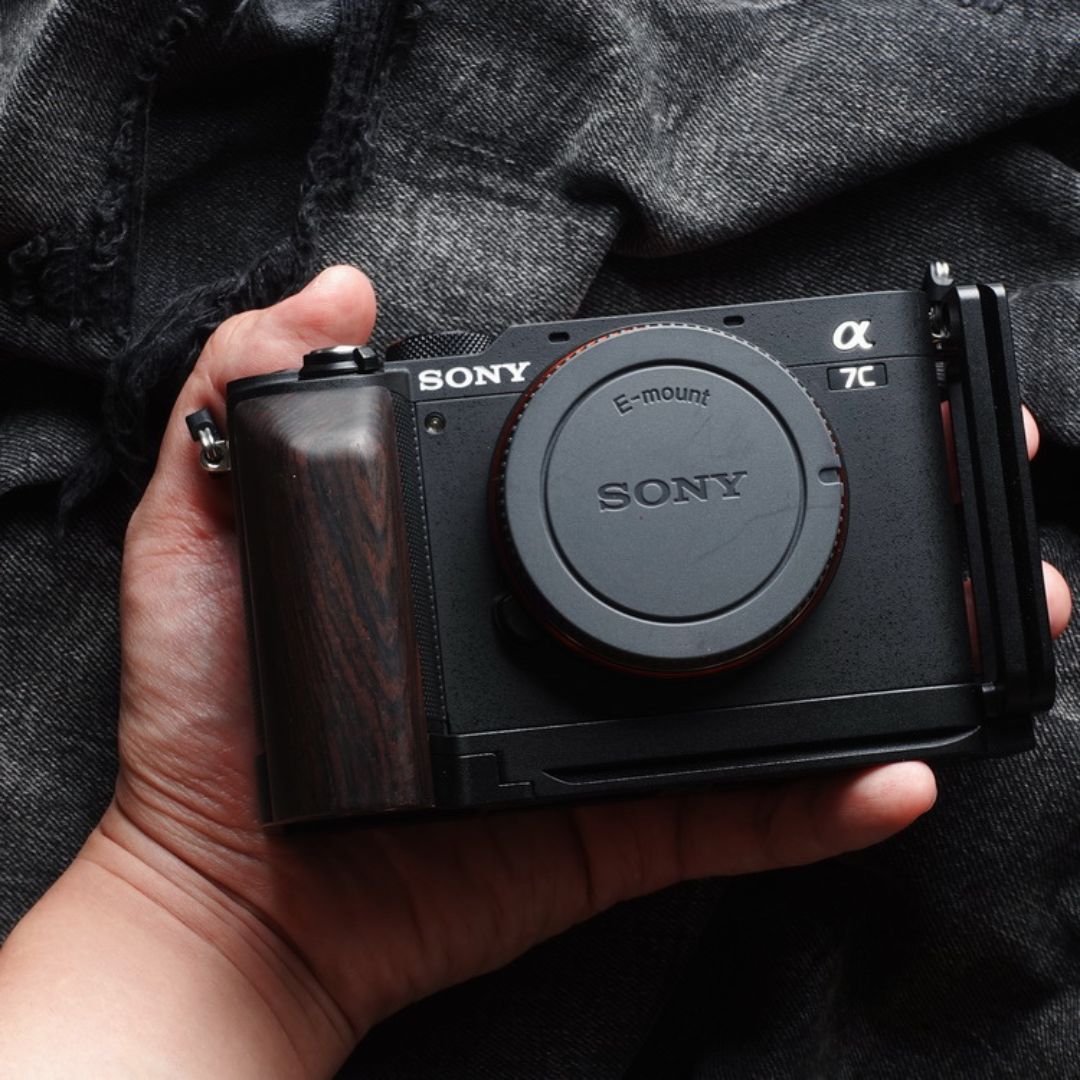 Wooden Sony A7C Camera Hand Grip - iWoodStore