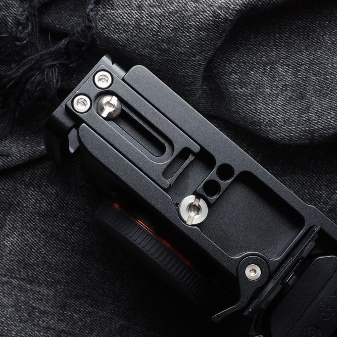 Wooden Sony A7C Camera Hand Grip - iWoodStore